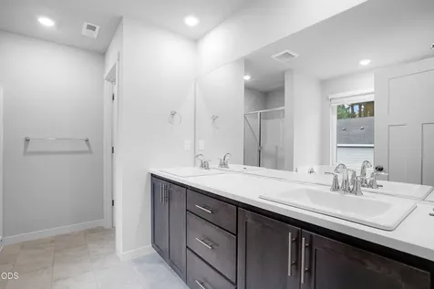 63126 NE Henningsen Place Bend OR 97701