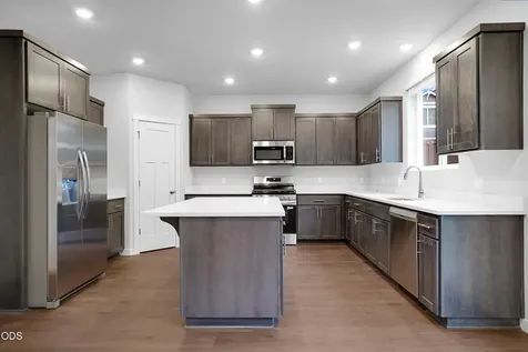 63126 NE Henningsen Place Bend OR 97701