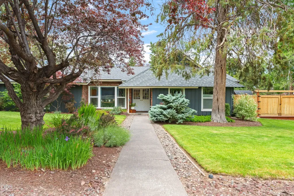 1212 NE Revere Avenue Bend OR 97701
