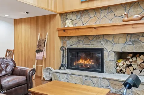 70305 Arvensis Black Butte Ranch OR 97759