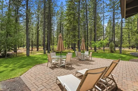 70305 Arvensis Black Butte Ranch OR 97759