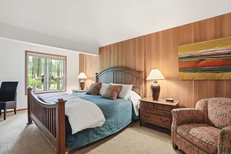 70305 Arvensis Black Butte Ranch OR 97759