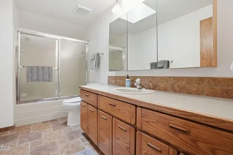70305 Arvensis Black Butte Ranch OR 97759