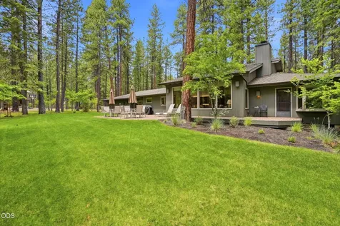 70305 Arvensis Black Butte Ranch OR 97759