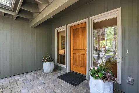 70305 Arvensis Black Butte Ranch OR 97759