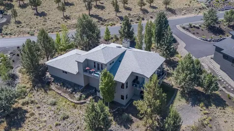 893 Highland View Loop Redmond OR 97756
