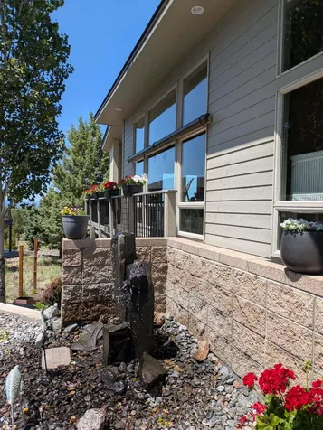893 Highland View Loop Redmond OR 97756
