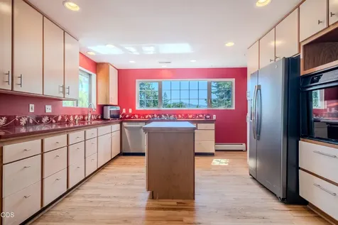 615 Ashland Street Ashland OR 97520