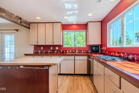 615 Ashland Street Ashland OR 97520