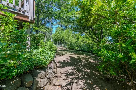 615 Ashland Street Ashland OR 97520