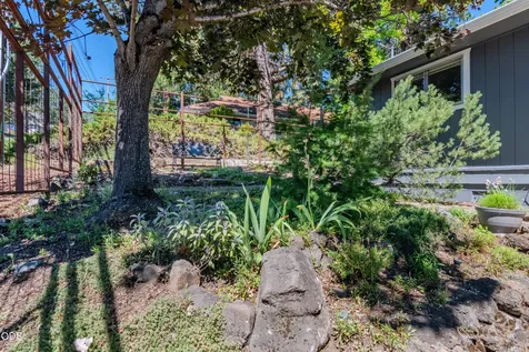 615 Ashland Street Ashland OR 97520