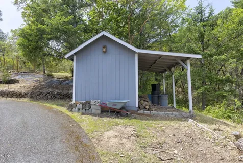 410 Schieffelin Gulch Road Gold Hill OR 97525