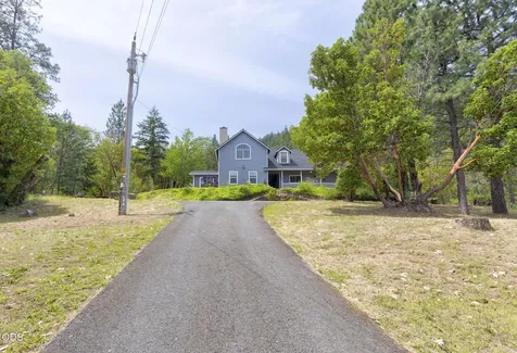 410 Schieffelin Gulch Road Gold Hill OR 97525