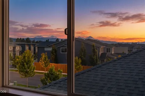 3757 NE Petrosa Avenue Bend OR 97701