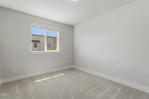 3757 NE Petrosa Avenue Bend OR 97701
