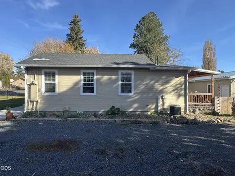 4710 Hilyard Avenue Klamath Falls OR 97603