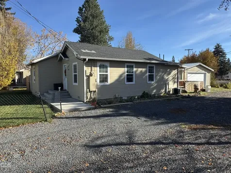 4710 Hilyard Avenue Klamath Falls OR 97603
