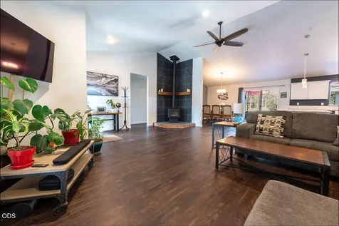 16346 Park Drive La Pine OR 97739