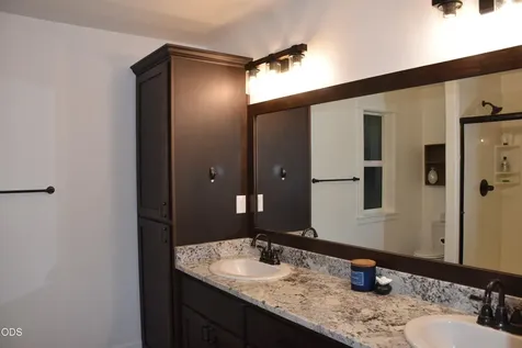 303 NW Collette Way Grants Pass OR 97526