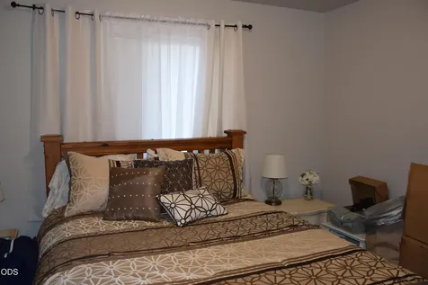 303 NW Collette Way Grants Pass OR 97526