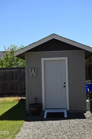 303 NW Collette Way Grants Pass OR 97526