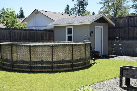 303 NW Collette Way Grants Pass OR 97526
