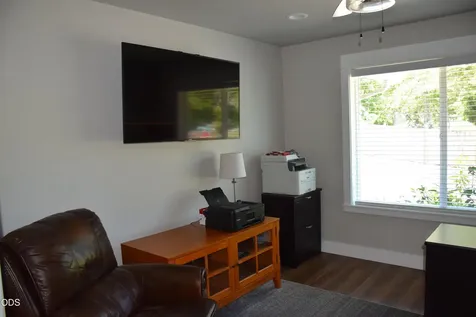 303 NW Collette Way Grants Pass OR 97526