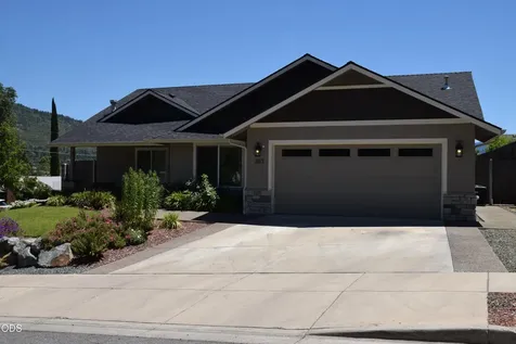 303 NW Collette Way Grants Pass OR 97526