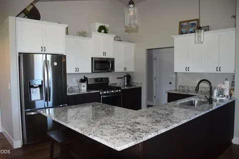 303 NW Collette Way Grants Pass OR 97526