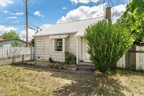214 N Columbus Avenue Medford OR 97501