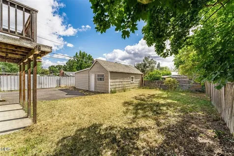 214 N Columbus Avenue Medford OR 97501