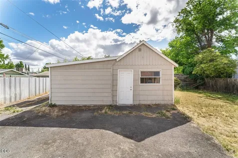 214 N Columbus Avenue Medford OR 97501