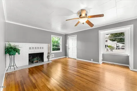 214 N Columbus Avenue Medford OR 97501