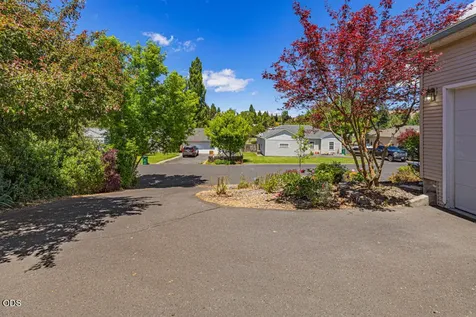 2054 California Avenue Klamath Falls OR 97601