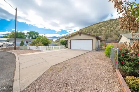 1029 SE Algonquian Loop Prineville OR 97754