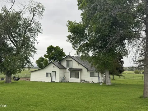 10410 SW Houston Lake Road Powell Butte OR 97753