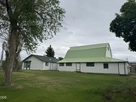 10410 SW Houston Lake Road Powell Butte OR 97753