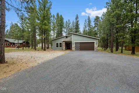14431 Crossroads Loop Sisters OR 97759