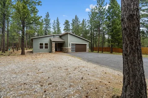 14431 Crossroads Loop Sisters OR 97759