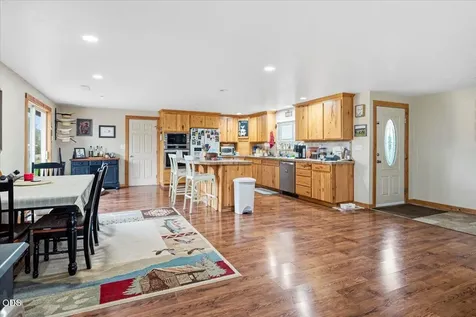 7995 SW Houston Lake Road Powell Butte OR 97753