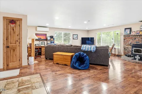 7995 SW Houston Lake Road Powell Butte OR 97753