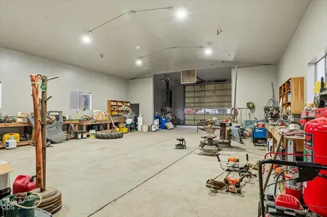 7995 SW Houston Lake Road Powell Butte OR 97753