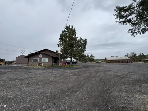 7995 SW Houston Lake Road Powell Butte OR 97753