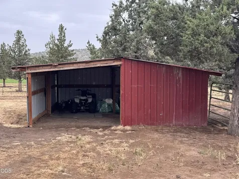 7995 SW Houston Lake Road Powell Butte OR 97753