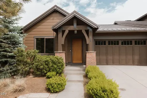 925 SW Theater Drive Bend OR 97702