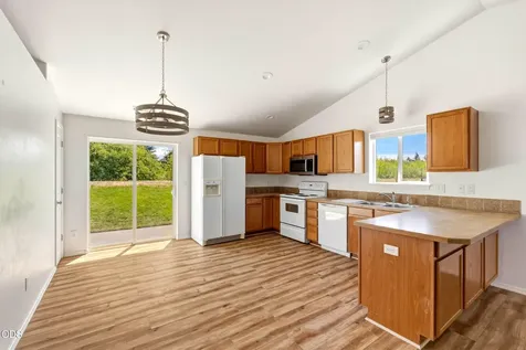 454 NE Spruce Court Redmond OR 97756