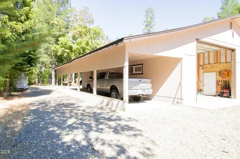 1133 Idlewild Drive Cave Junction OR 97523