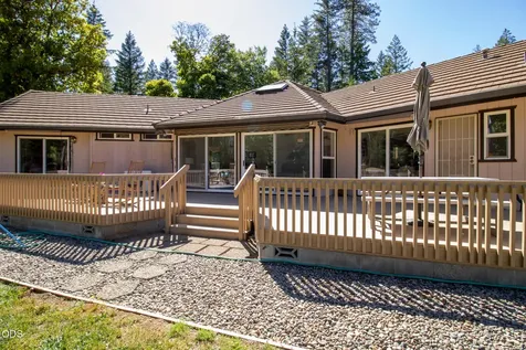 1133 Idlewild Drive Cave Junction OR 97523