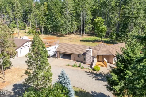 1133 Idlewild Drive Cave Junction OR 97523