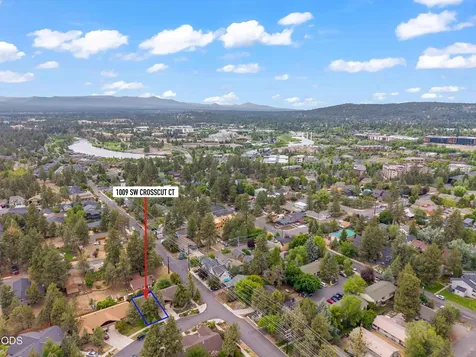 1009 SW Crosscut Court Bend OR 97702